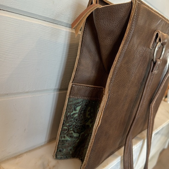 Paisley Tooled Green & Brown Fringe Detail Leather Tote Bag - Picture 14 of 15
